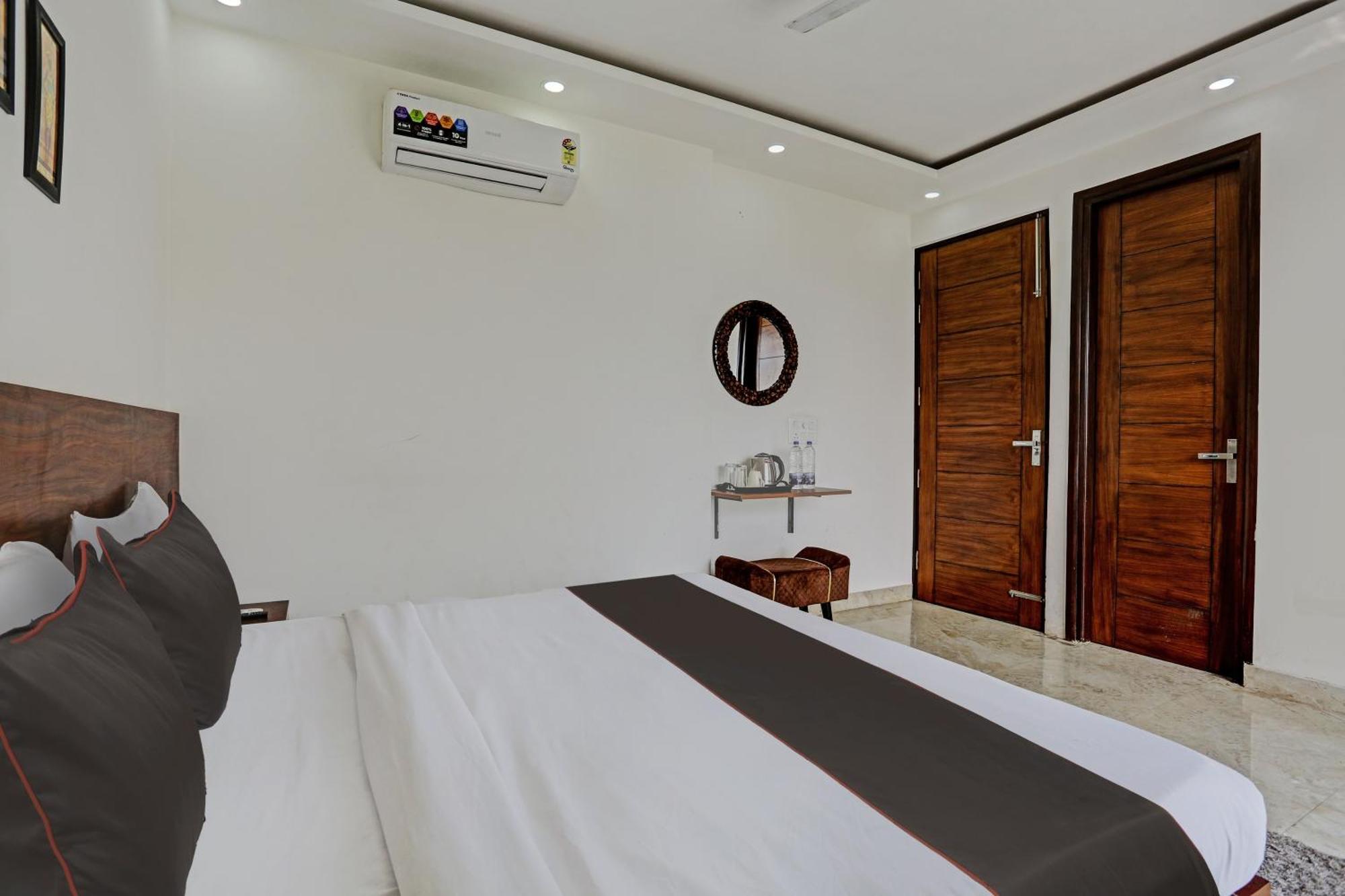Hotel O Vikrant Residency Gurgaon Buitenkant foto