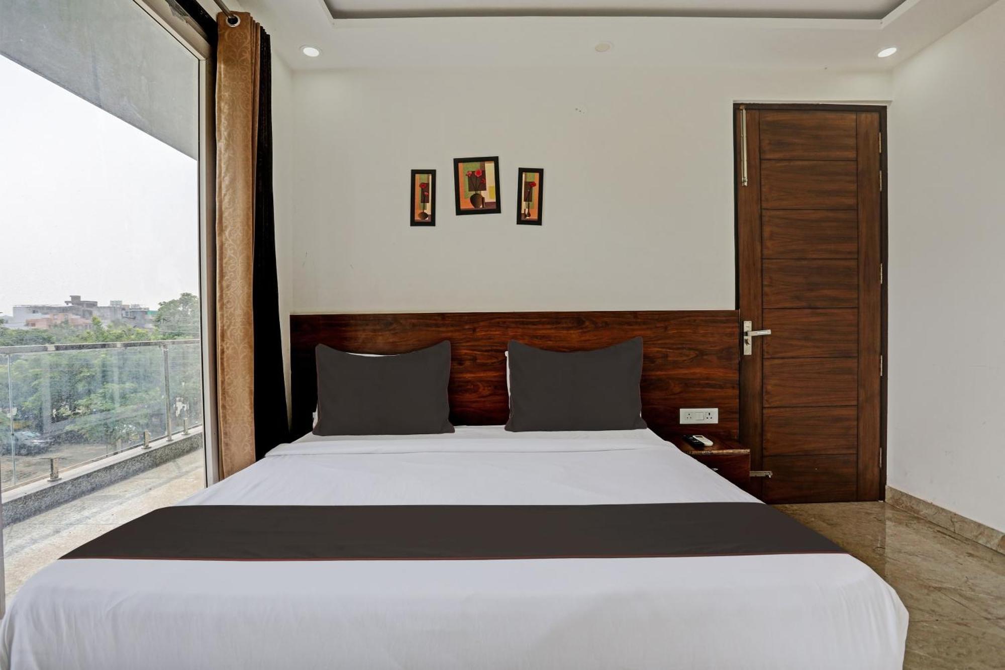 Hotel O Vikrant Residency Gurgaon Buitenkant foto