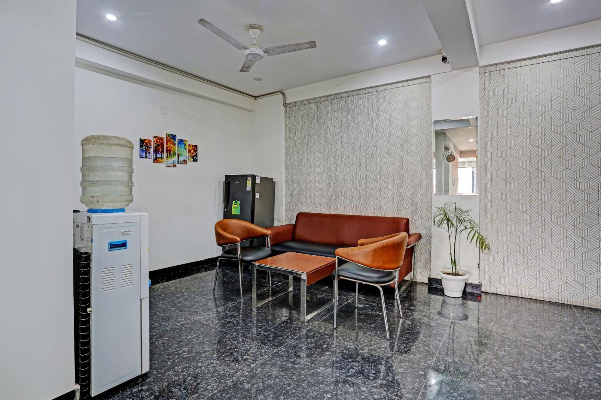 Hotel O Vikrant Residency Gurgaon Buitenkant foto